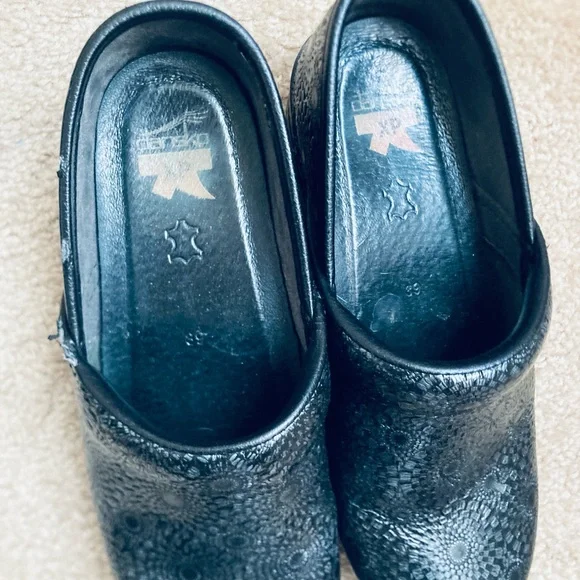 Black Floral Women’s Danskos - Picture 4 of 6